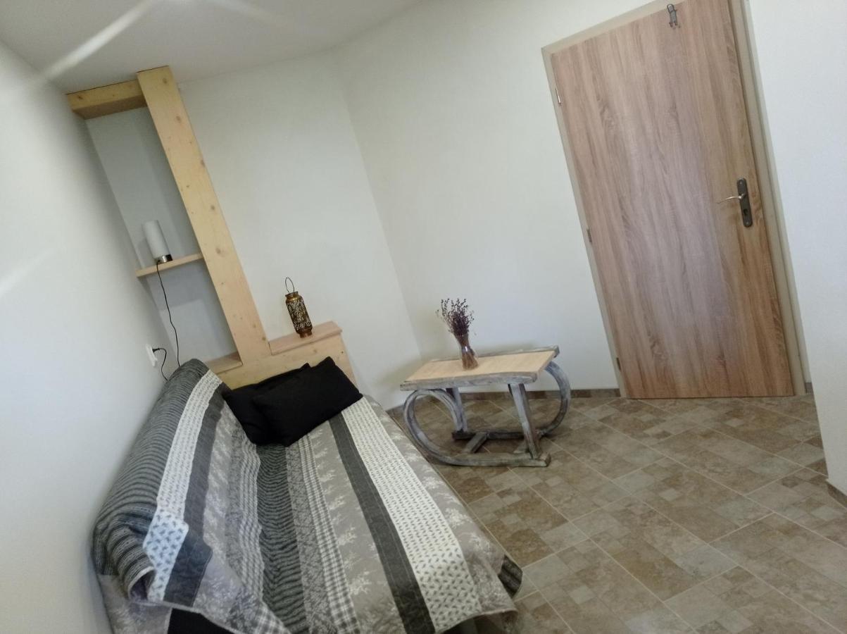 Apartmany Skala Příbram Esterno foto